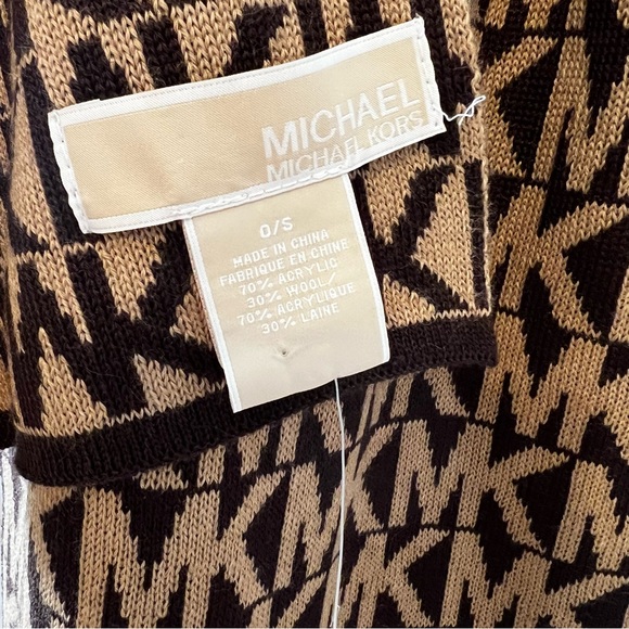 Michael Kors MK Signature Scarf/Shawl - Picture 6 of 10